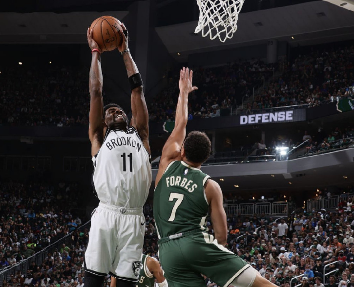  爱德华兹36+10森林狼撕破篮网  