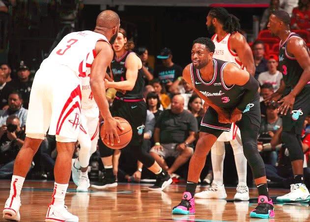  东契奇伤退，独行侠惜败