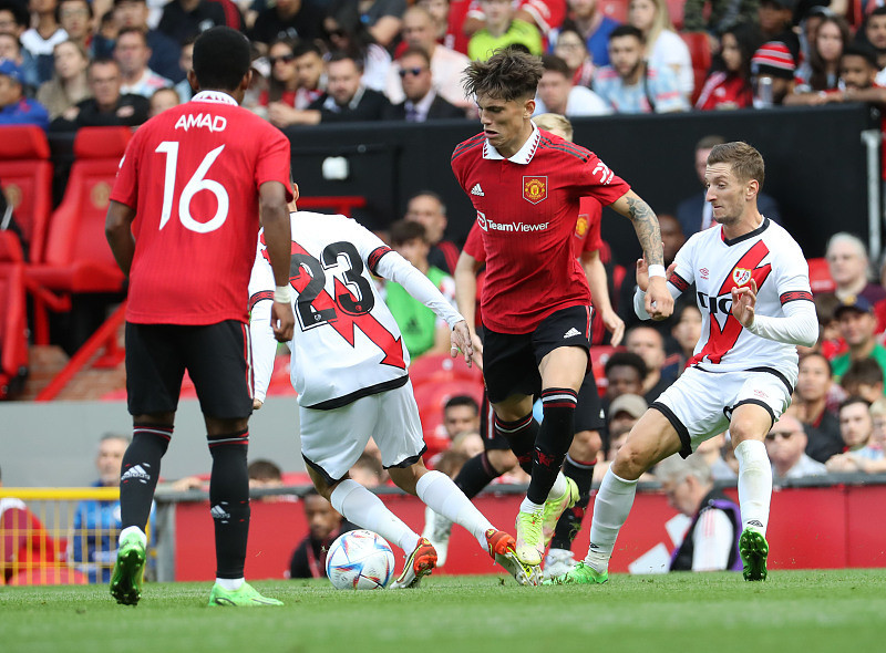  曼联防线漏洞百出,滕哈格急需解决防守顽疾  